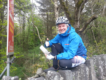Cache log auf der Mauer